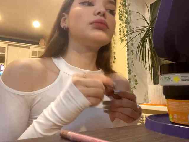 BettieClemence webcam