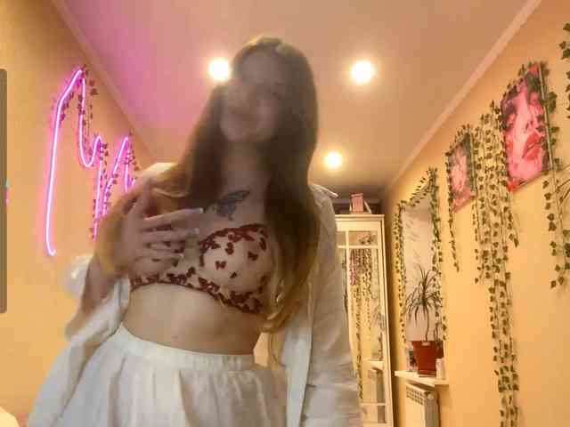 BettieClemence webcam