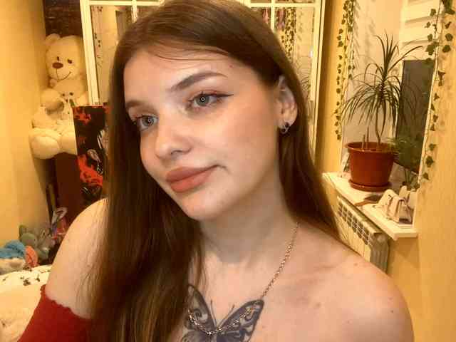 BettieClemence webcam