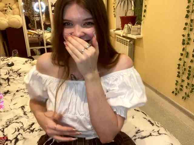 BettieClemence webcam