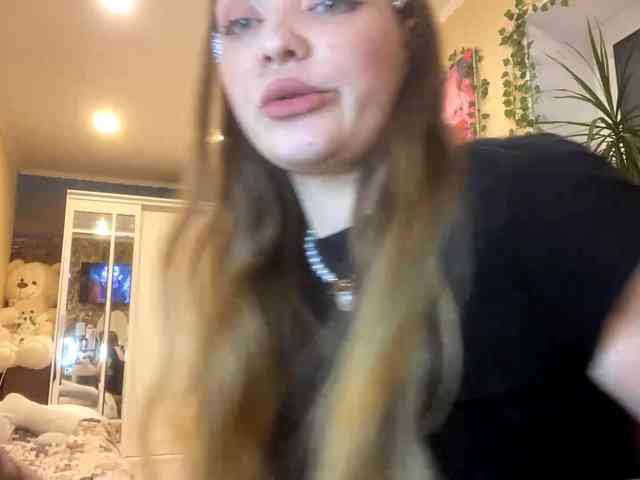 BettieClemence webcam