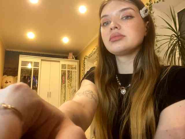 BettieClemence webcam