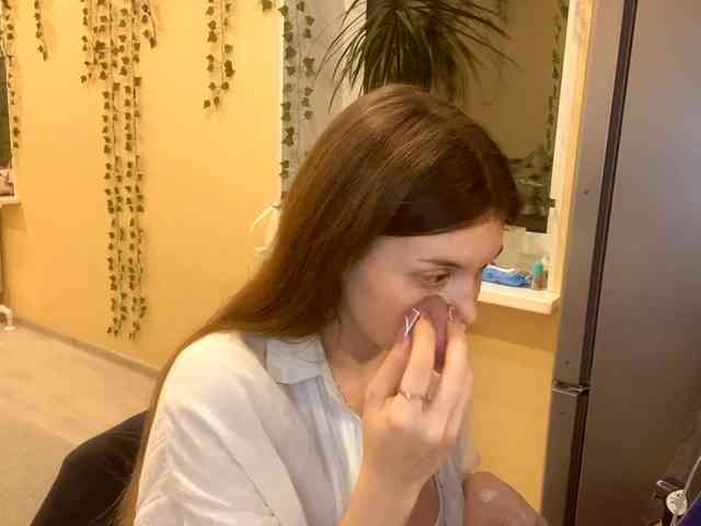 BettieClemence webcam