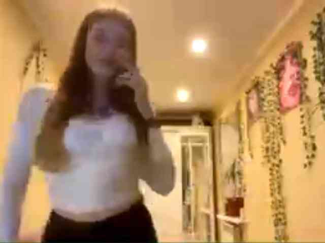 BettieClemence webcam