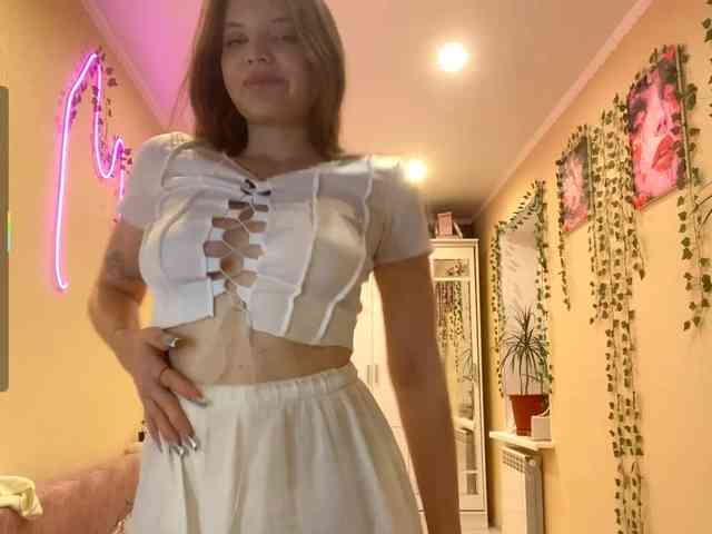 BettieClemence webcam