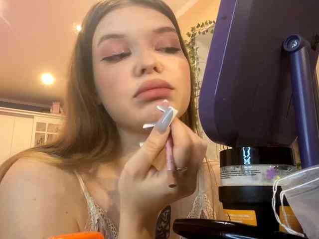 BettieClemence webcam