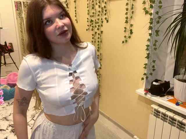 BettieClemence webcam