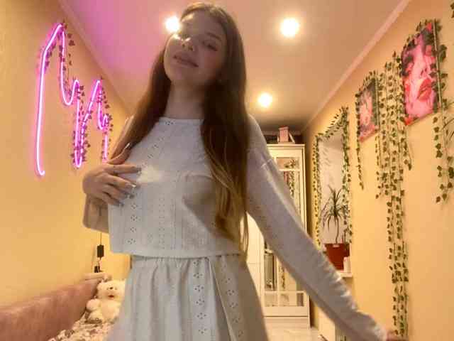 BettieClemence webcam