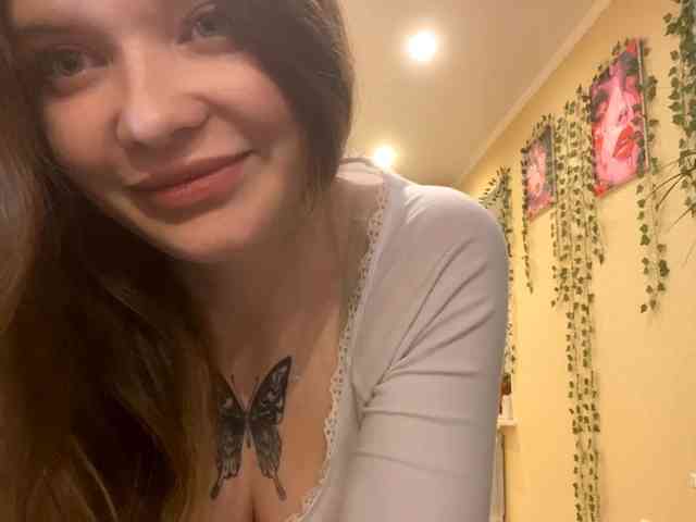 BettieClemence webcam