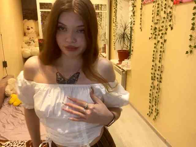 BettieClemence webcam