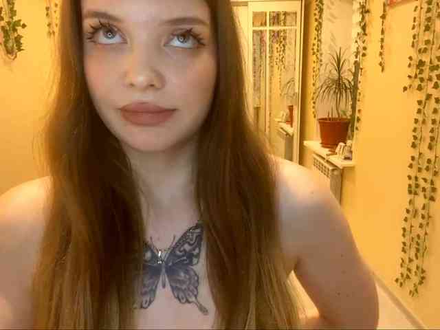 BettieClemence webcam