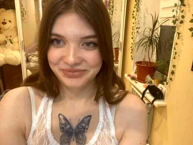 BettieClemence webcam