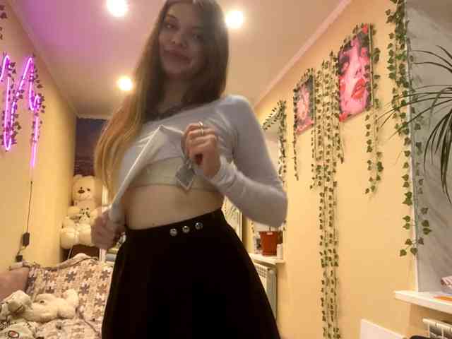 BettieClemence webcam