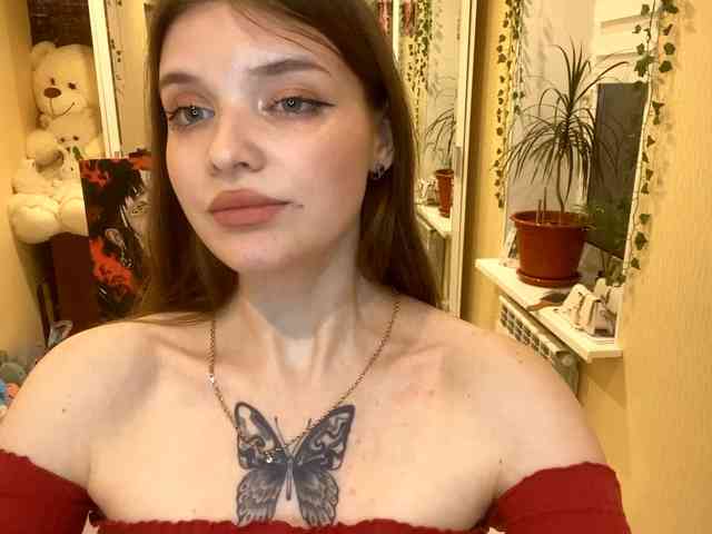 BettieClemence webcam