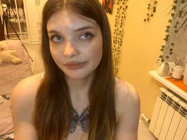 BettieClemence webcam