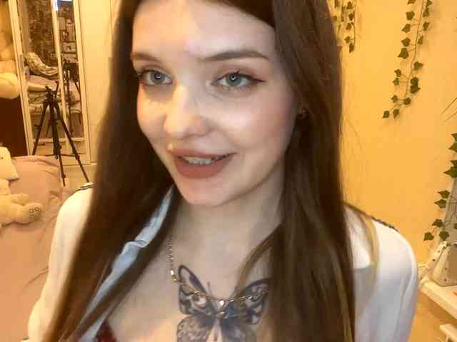 BettieClemence webcam