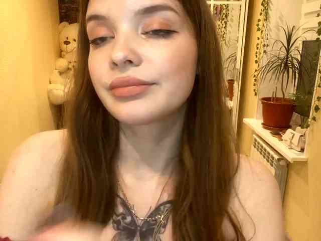 BettieClemence webcam