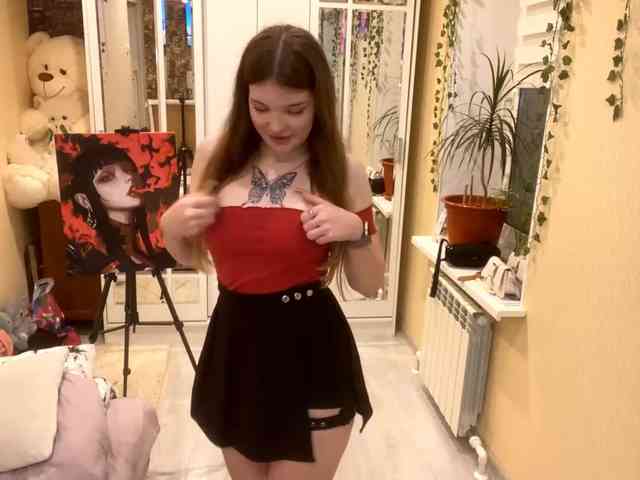 BettieClemence webcam