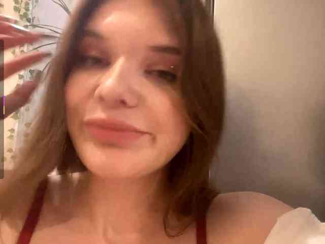 BettieClemence webcam