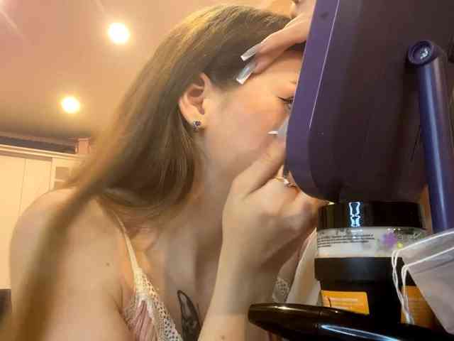 BettieClemence webcam