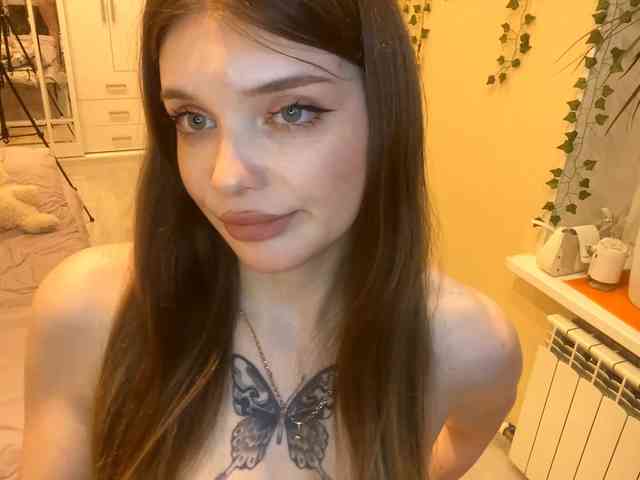 BettieClemence webcam