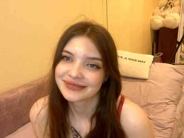 BettieClemence webcam