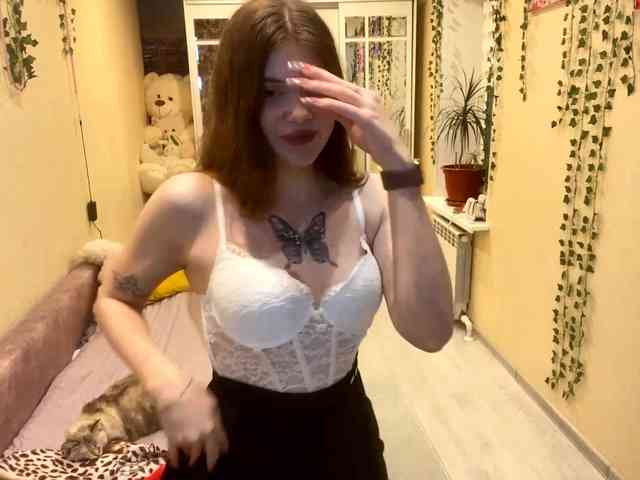 BettieClemence webcam