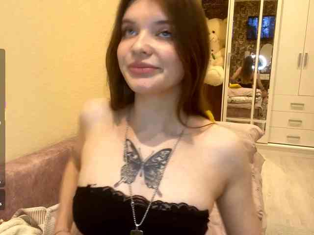 BettieClemence webcam