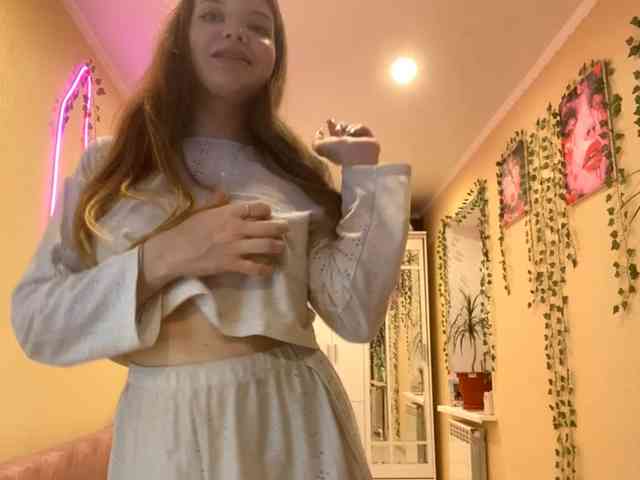 BettieClemence webcam