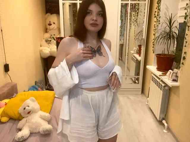 BettieClemence webcam