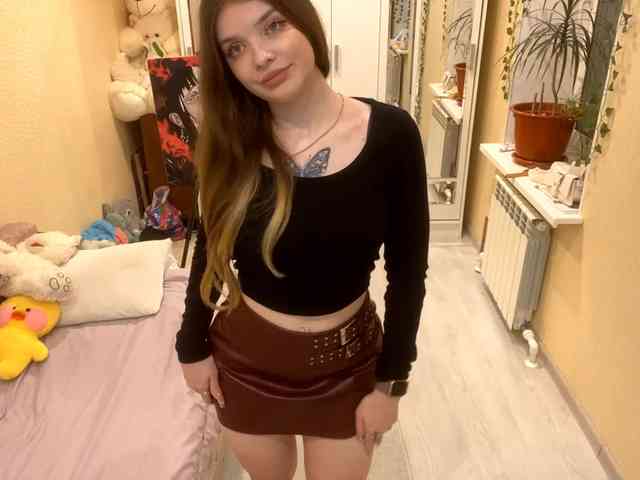 BettieClemence webcam