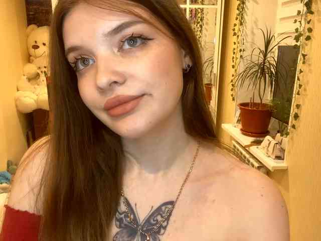 BettieClemence webcam