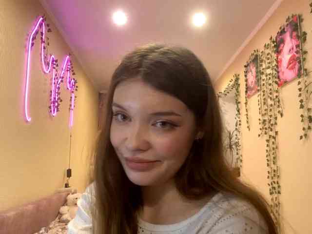 BettieClemence webcam