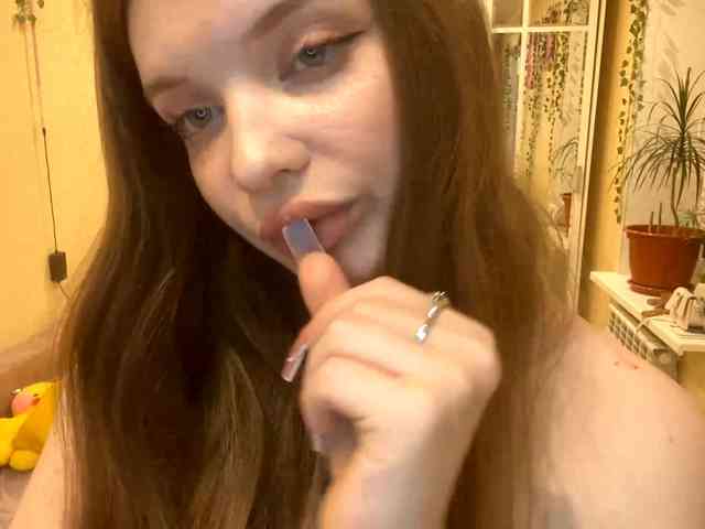 BettieClemence webcam