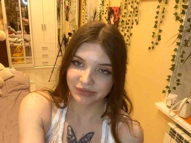 BettieClemence webcam