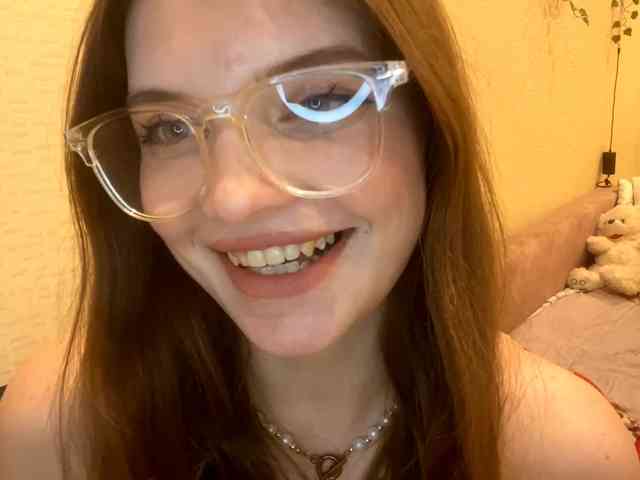 BettieClemence webcam