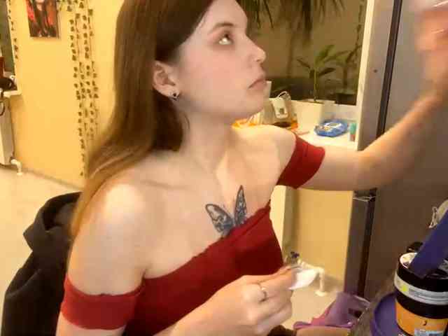 BettieClemence webcam