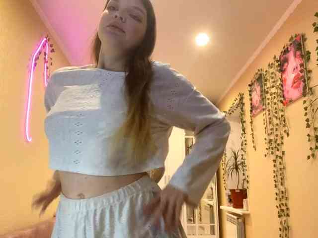 BettieClemence webcam