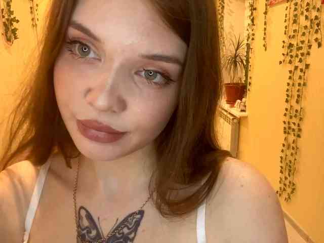 BettieClemence webcam