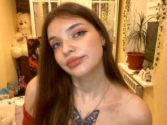 BettieClemence webcam