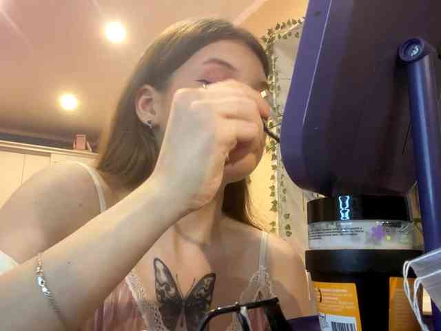 BettieClemence webcam