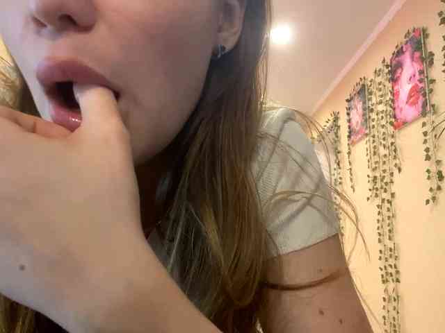 BettieClemence webcam