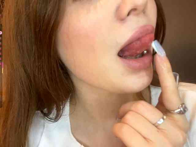 BettieClemence webcam