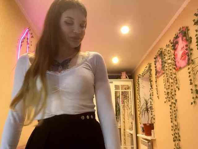 BettieClemence webcam