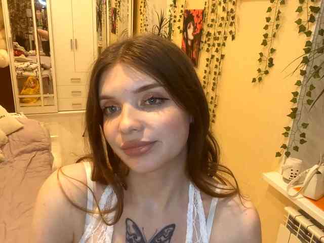 BettieClemence webcam