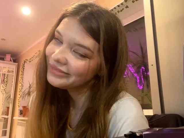 BettieClemence webcam