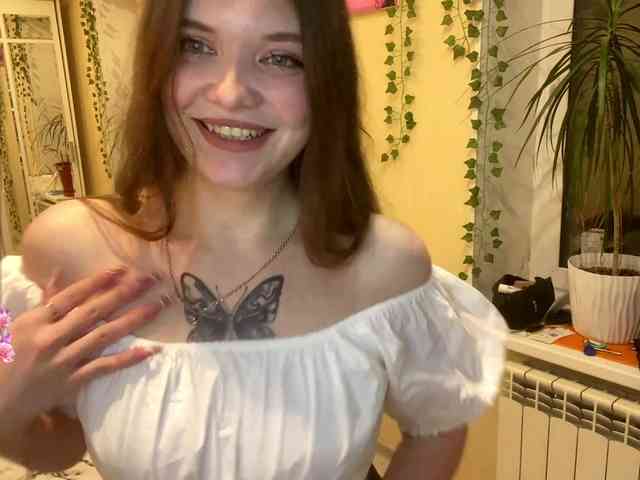 BettieClemence webcam