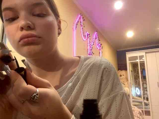 BettieClemence webcam