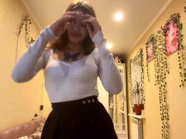 BettieClemence webcam