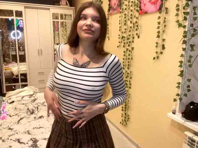 BettieClemence webcam